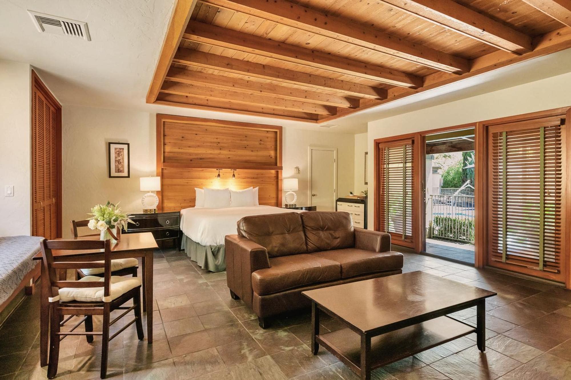 Sonoma Coast Inn